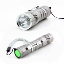 Super lampe torche LED portable et petite